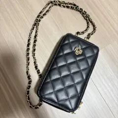 【NICE CLAUP】キルティング スマホショルダーバッグ ブラック
