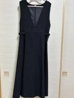 【美品】grove Mサイズ 美シルエット フレアースカートジャンパードレス