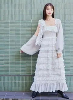 snidel　スナイデルフリル付きホワイトキャミワンピース