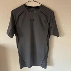 アンダーアーマー ヒートギア コンプレッション 半袖ベースレイヤー グレー LG