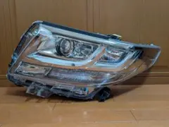 ヴォクシー VOXY 80前期 *️⃣1部損傷あり 自動車用 ヘッドライト 本体 