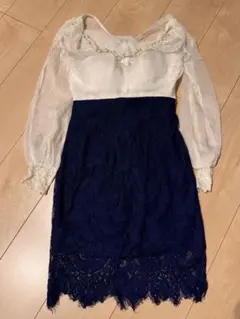 DEA ローブドフルール レース ネイビーホワイトのレースドレス