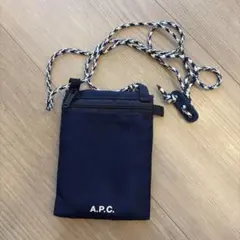 A.P.C. アーペーセー　ネックウォレット UOMO付録のサムネイル