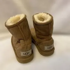 UGG ブラウン ショートブーツ　17.5cm キッズ　アグ