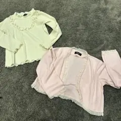 フリル付き長袖カットソーとカーディガンセット
