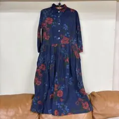 フェリシモ ネイビー花柄ロングワンピースのサムネイル