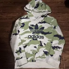 adidas*カモフラ柄パーカー130