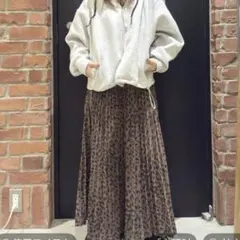 nikoand スウェードプリーツスカート