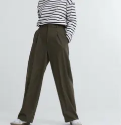 目*き様 【美品】ユニクロ　タックワイドパンツ　オリーブ　XS 股下66cm カ