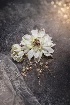 ホワイト　花モチーフ髪飾りセット