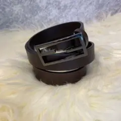 【新品未使用】FENDI 本革ブラウンベルト レディース　36/90のサムネイル