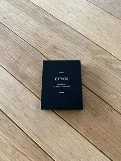 ET VOS CLASSY SHADOW アイシャドウパレットのサムネイル
