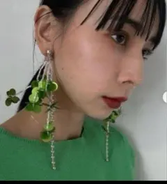 AMERI ◆UND SEQUINS VOLUME PIERCE ピアスのサムネイル