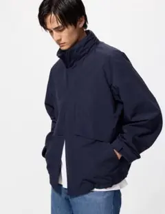 美品　ユニクロ　ウインドプルーフスタンドブルゾン　ネイビー　L