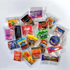 プラ板まとめ売り ⑨ 20枚　カン付(ホール付)