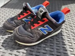 New Balance 996 キッズスニーカー 黒/青/赤