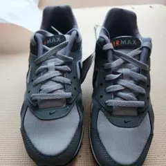 ナイキ エアマックス IVO グレー/ブラック　26.0