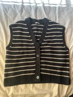 【GU】ストライプ ニットベスト　ダークグリーン レディース Sサイズ