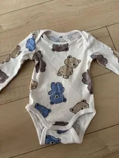 H&M クマ柄ロンパース　60cm
