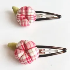 チェック柄花モチーフ ヘアクリップ 2個セット