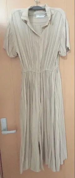 アズール　ロングワンピース　ベージュ　夏服