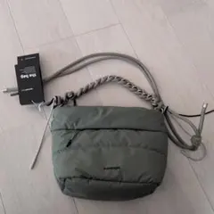 Topologie／トポロジー　Besace Puffer べサス　カーキ