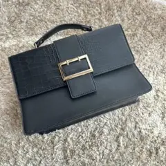 Cecil Mcbee ブラック ハンドバッグ ゴールドバックルのサムネイル