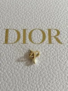 Dior ゴールドメッキ パール付きピアス(片耳用) Petit CD ピアス