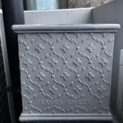 LAURA ASHLEY 32センチ 白 - メルカリ