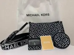 マイケルコース　ロゴジャカード クロスボディ ウィズ テックアタッチ スモール