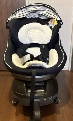 combi チャイルドシートのサムネイル