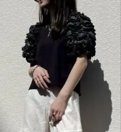 新品 HONEY MI HONEY フリルパフスリーブTシャツのサムネイル