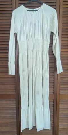 NINE プリーツデザインワンピース