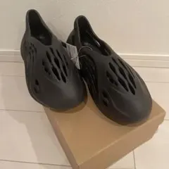 新品】adidas YZY FOAM RNR CARBON 27.5 - メルカリ