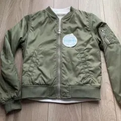 リバーシブルブルゾン