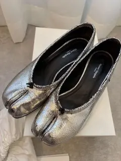 2026年最新】Maison Margiela カラー：シルバー系 レディース フラット
