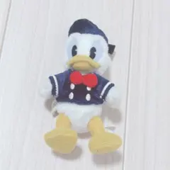 ネ*イ様 20. ディズニー ドナルドダック オールド ぬいぐるみバッジ