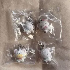 新品未使用　サンリオめじるしアクセサリー　ふわふわスノー　ガチャ