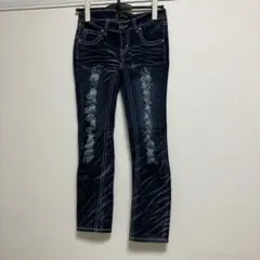 ダメージ加工ダークブルーデニムパンツ