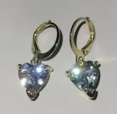 ハート型クリスタル ゴールドフープピアス