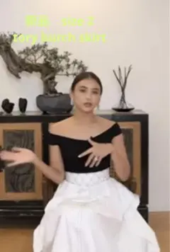 新品！tory burch♡滝沢眞規子さん着用 タキマキ トリーバーチスカートのサムネイル