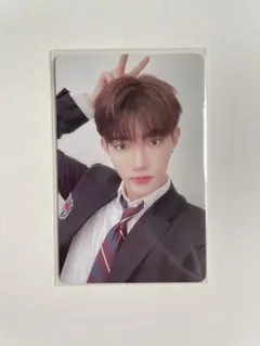 ZEROBASEONE ジャンハオ ハオ ゼベワン