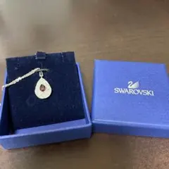 Swarovski ペンダント ネックレス 紫色