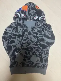 A BATHING APEシャークパーカー