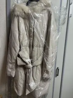 CECIL McBEE フード付きベージュダウンジャケット