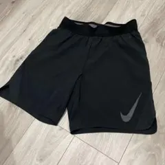 Nike ショートパンツ ハーフパンツランニングパンツ メンズS