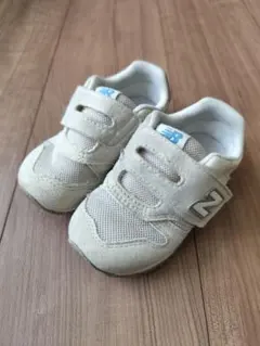 New Balance ホワイト スニーカー