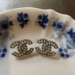 CHANEL パール付きダブルCロゴシルバーボタン2個セット