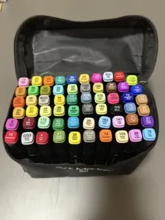 Art Marker 60色セット 収納ケース付きのサムネイル