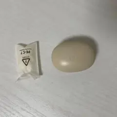 Anker Soundcore Life P2 Mini オフホワイト　片耳